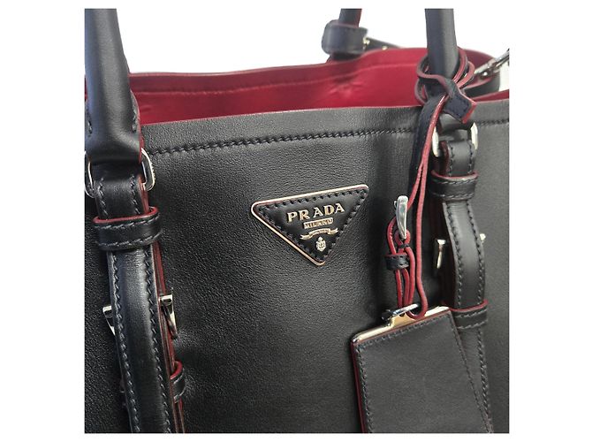 Prada Grande borsa tote doppia in pelle di vitello morbida nera Nero - vista 13