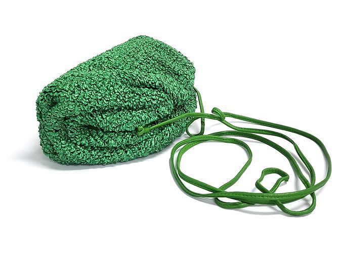 Bottega Veneta Mini Pouch in Pelle e Bouclé - Borsa a Tracolla Verde - vista 4