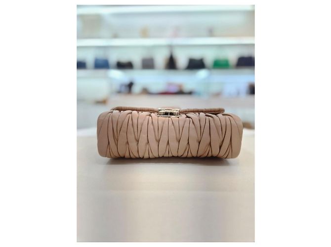 Miu Miu Borsa a tracolla e crossbody in Nappa Rosa - vista 16