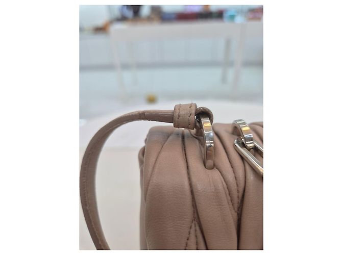 Miu Miu Borsa a tracolla e crossbody in Nappa Rosa - vista 21
