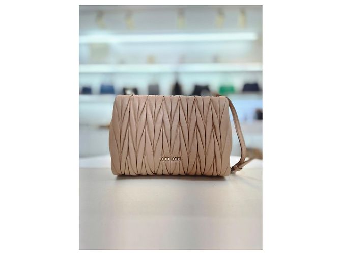 Miu Miu Borsa a tracolla e crossbody in Nappa Rosa - vista 7