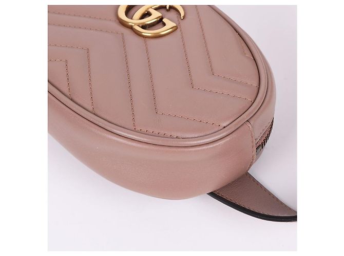 Gucci Marmont Matelassé Gürteltasche in Deep Beige mit Goldton Braun - Ansicht 10