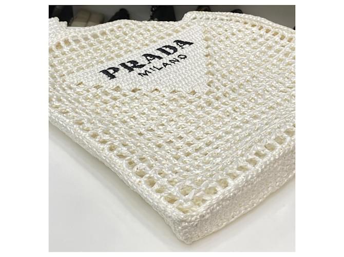 Prada Raffia-Schultertasche Weiß - Ansicht 6