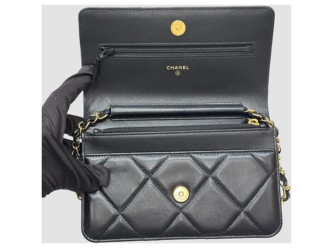 Chanel WOC Season in agnello con finitura satinata nero oro - vista 7