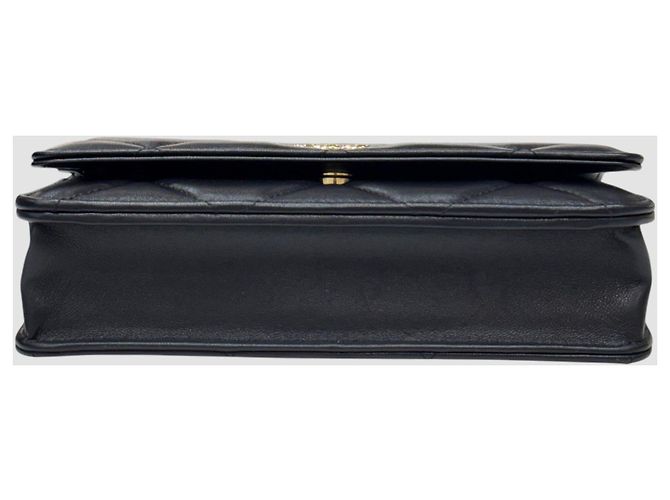 Chanel WOC Season in agnello con finitura satinata nero oro - vista 9