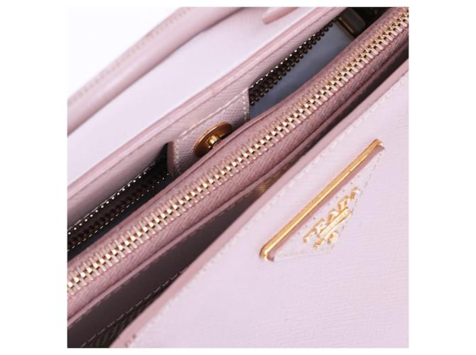 Prada Borsa a Spalla Saffiano Beige Chiaro Medium Marrone - vista 12