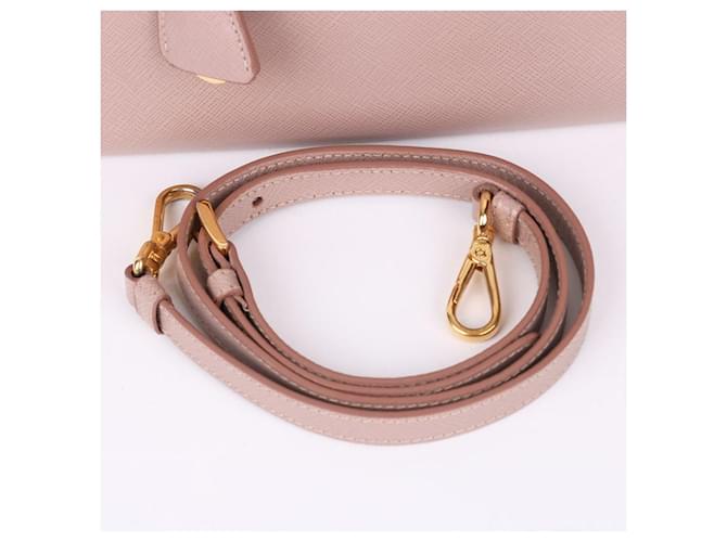 Prada Borsa a Spalla Saffiano Beige Chiaro Medium Marrone - vista 8
