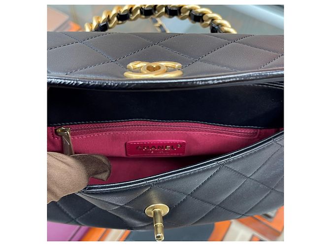Chanel Bolso Season con asa superior y cadena negro con herrajes dorados - vista 13