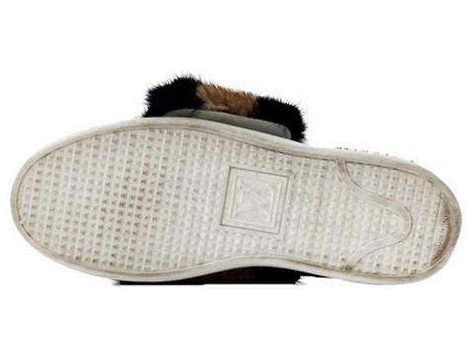 Louis Vuitton Sneakers basse Frontline in shearling e pelliccia di visone da donna Bianco Marrone - vista 9