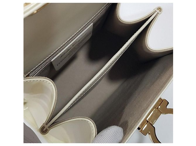 Salvatore Ferragamo Iconic Top Handle Kelly Tasche Silber - Ansicht 8