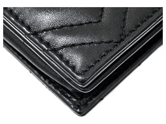 Gucci Cartera Compacta Marmont Chevron Negro - vista 6
