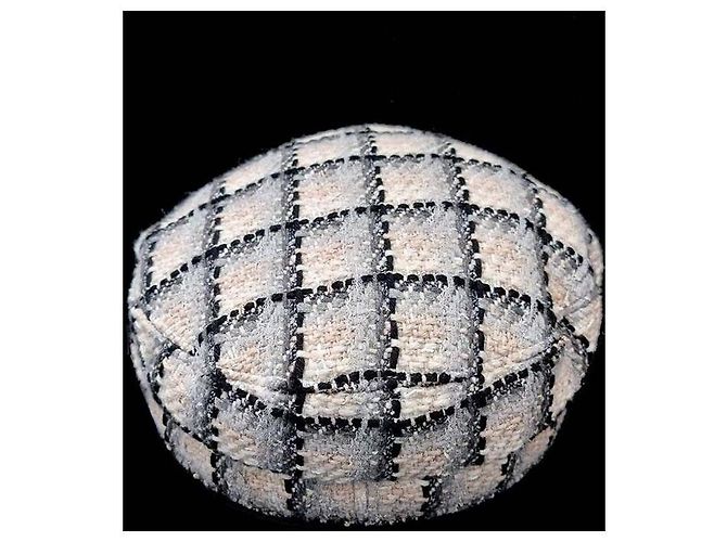 Chanel Tweed CC Logo Jagdkappe - Ansicht 3