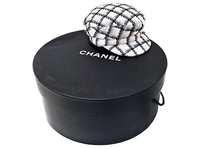 Chanel Tweed CC Logo Jagdkappe - Ansicht 6