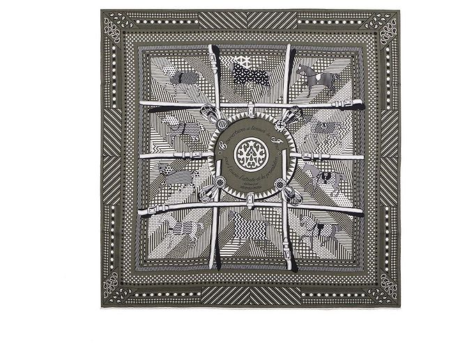 Hermès Foulard Bandana da Giorno Multicolore - vista 7