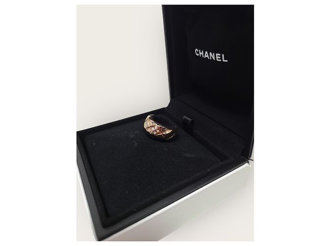 Chanel Coco Crush Ring Small gesteppt Diamant Beige Gold Braun - Ansicht 4