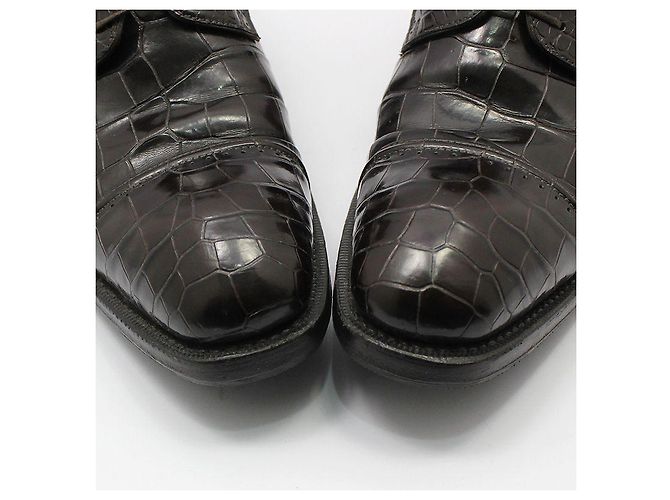 Louis Vuitton Scarpe Derby stringate in alligatore marrone scuro - vista 9