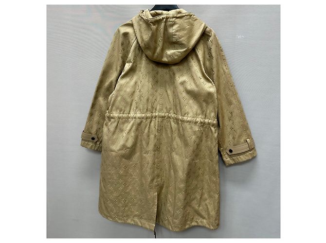 Louis Vuitton Abrigo con Capucha Monogram (Oversized para Mujer) Dorado - vista 7