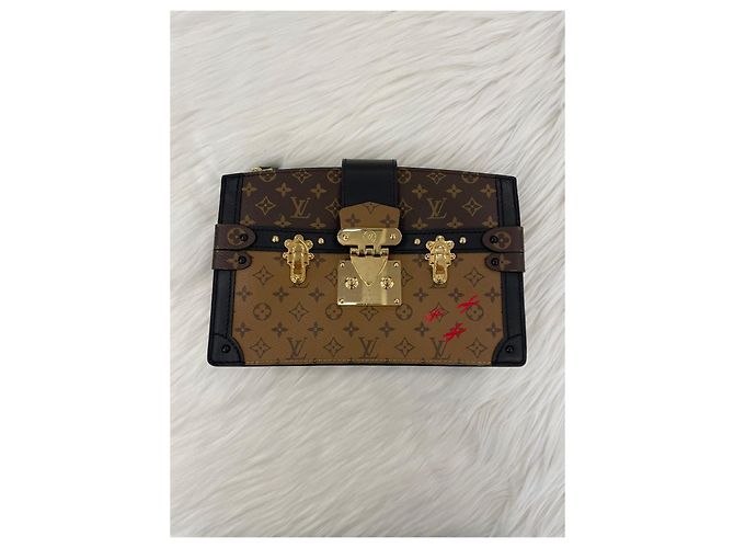 Louis Vuitton Bolso de hombro Monogram Reverse Malletage Trunk Naranja - vista 14