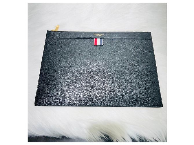 Pochette à rayures Thom Browne Taille Medium Noir - vue 6