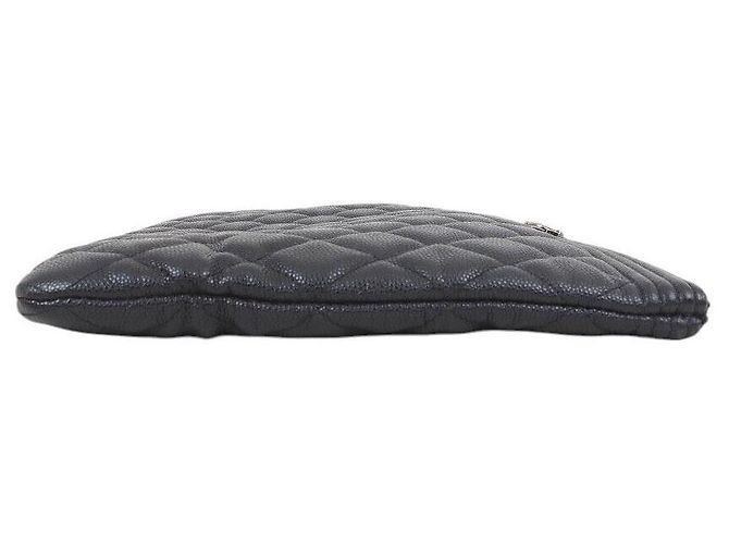 Chanel Clutch Caviar Boy Medium Negro - vista 4