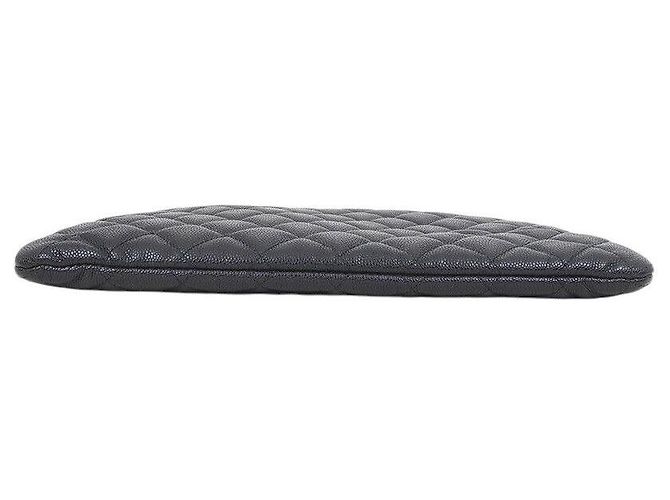 Chanel Clutch Caviar Boy Medium Negro - vista 5