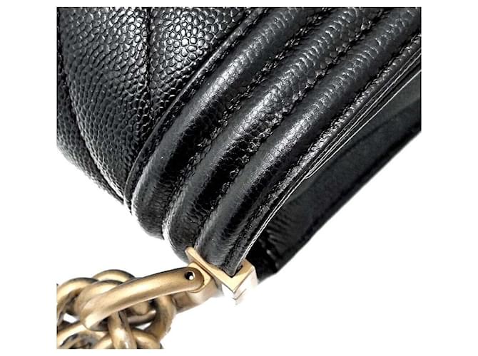 Chanel Borsa Boy Chevron Caviar New Medium Nero - vista 5