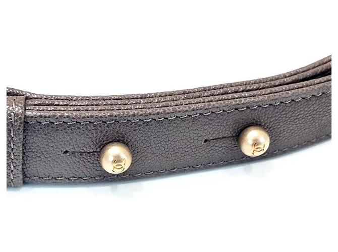 Chanel Bolso Caviar Boy Medium Castaño - vista 4