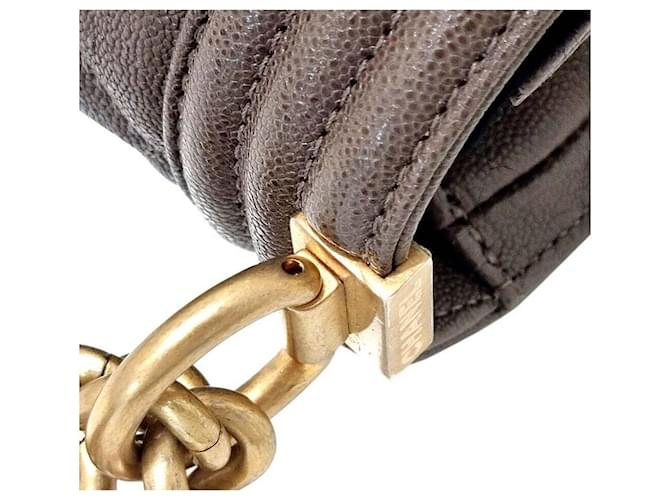 Chanel Bolso Caviar Boy Medium Castaño - vista 5