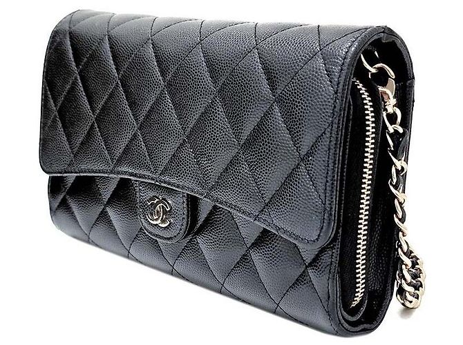 Chanel Mini Crossbody WOC in Caviar Nero - vista 2