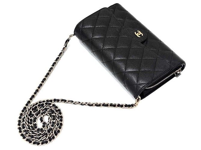 Chanel Mini Crossbody WOC in Caviar Nero - vista 3