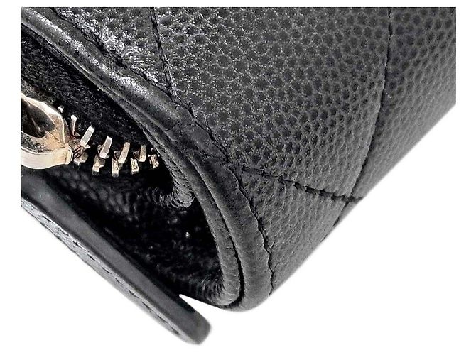 Chanel Mini Crossbody WOC in Caviar Nero - vista 6