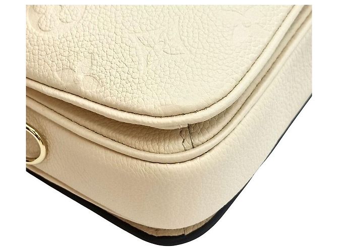 Louis Vuitton Pochette Empreinte Metis East West Bianco - vista 5