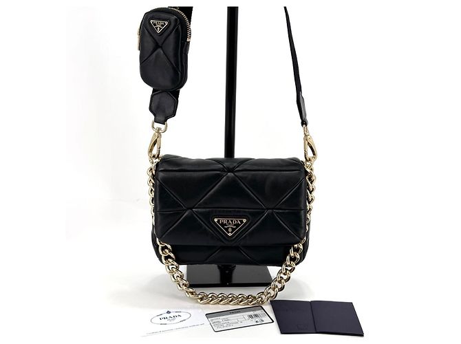 Prada Bolsa de ombro acolchoada com corrente Crossbody Black Preto - vista 2