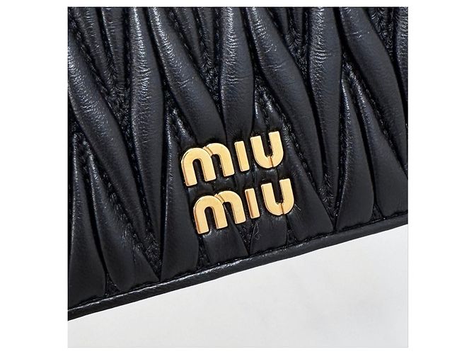 Miu Miu Borsa a tracolla trapuntata con catena Nera Nero - vista 7