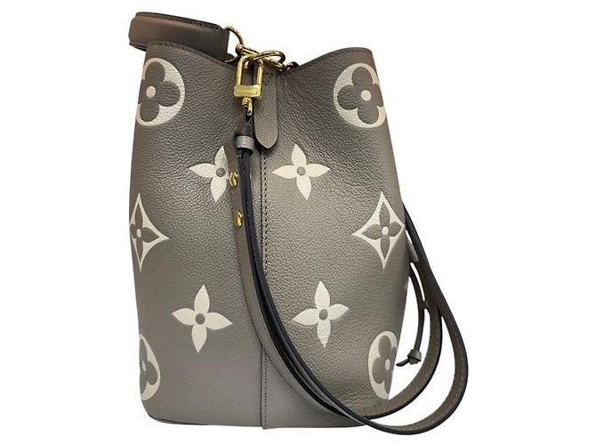 Louis Vuitton Bolsa Tote Monogram Empreinte NeoNoe MM Cream Bolsa de Ombro Branco - vista 8