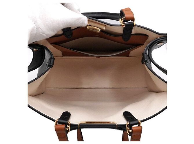 Fendi Piccola borsa tote e borsa a tracolla Peekaboo X-Tote in pelle nera Nero - vista 5
