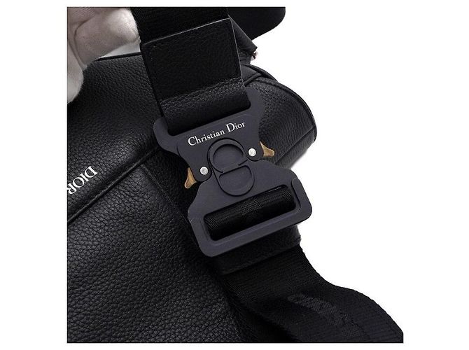 Saddle Dior Borsa a tracolla e a spalla da uomo in pelle di vitello granulata nera - vista 10