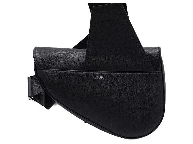 Saddle Dior Borsa a tracolla e a spalla da uomo in pelle di vitello granulata nera - vista 4