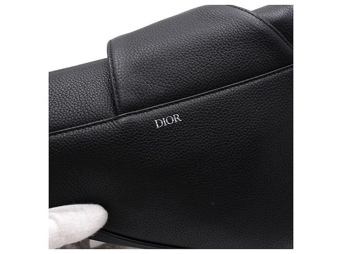 Saddle Dior Borsa a tracolla e a spalla da uomo in pelle di vitello granulata nera - vista 9