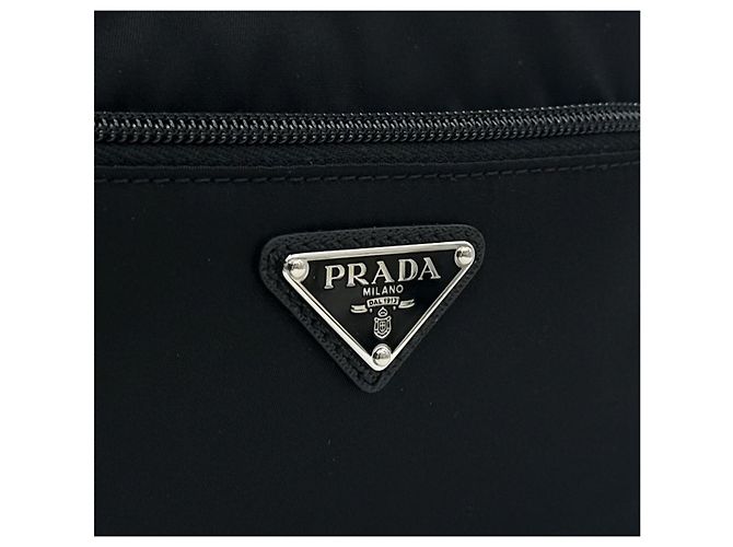Prada Pochette da viaggio in Re-Nylon Nero - vista 9