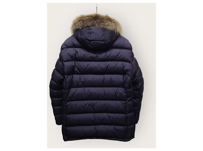 Moncler Navy Badge Cluny Steppjacke mit Waschbärfell Blau - Ansicht 4