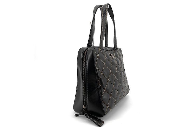 Chanel Borsa Tote Wild Stitch Gold Chain Nero - vista 2