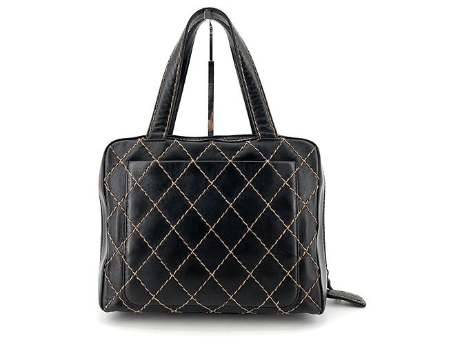 Chanel Borsa Tote Wild Stitch Gold Chain Nero - vista 4