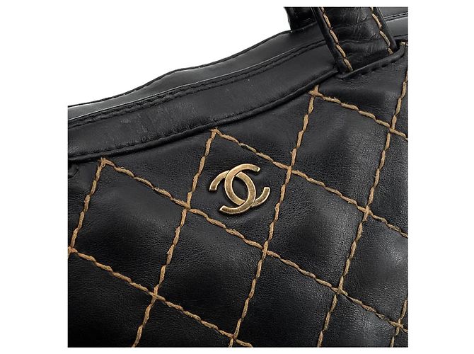 Chanel Borsa Tote Wild Stitch Gold Chain Nero - vista 6