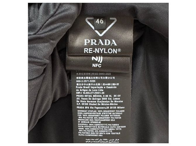 Prada Giacca con cappuccio con logo triangle in Re-Nylon Nero - vista 10