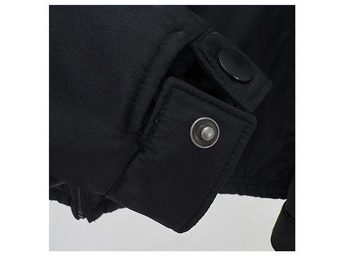 Prada Giacca con cappuccio con logo triangle in Re-Nylon Nero - vista 12