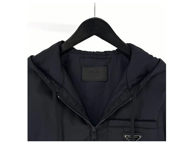 Prada Giacca con cappuccio con logo triangle in Re-Nylon Nero - vista 5