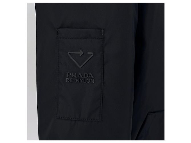 Prada Giacca con cappuccio con logo triangle in Re-Nylon Nero - vista 7