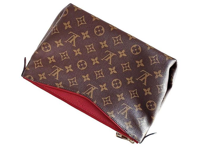 Louis Vuitton Clutch Palace Beauty Case Rosso - vista 3