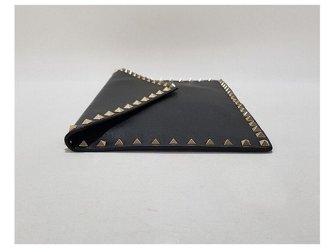 Valentino Clutch Envelope Rockstud Negro - vista 3